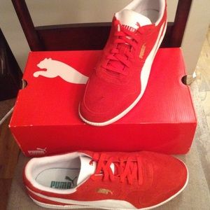 Men's Classic Puma Sneakers